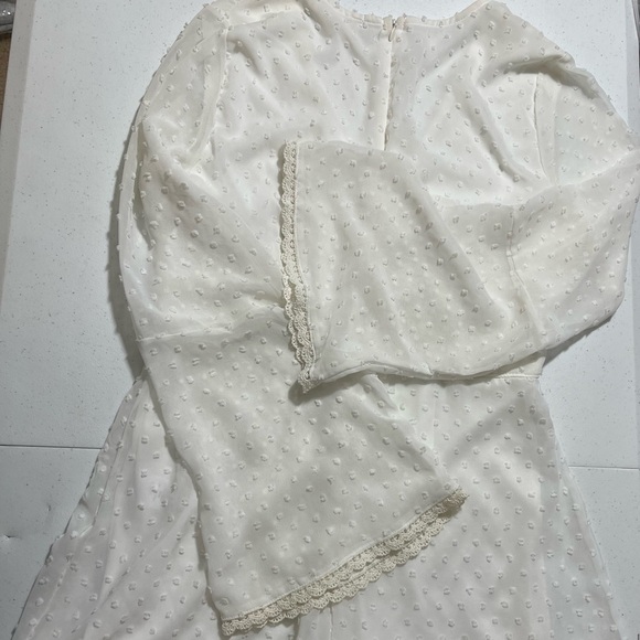 Altar’d State Romper Shorts White Lined Crocheted Trim Small - Picture 4 of 11